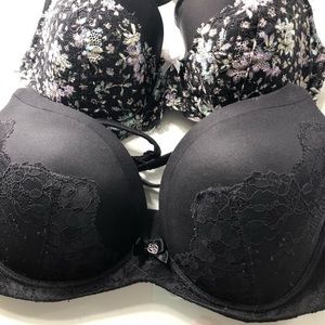 Victoria Secret bra’s 34DD